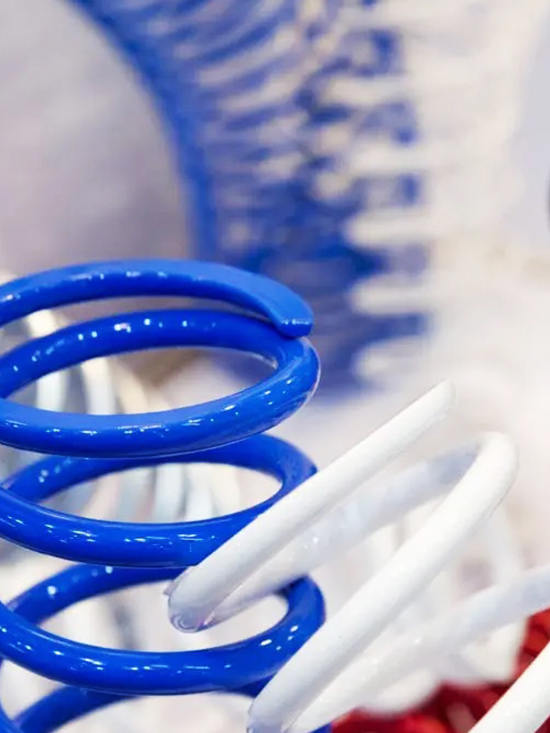 Vad är en torsionsfjädermaskin? Vad är dess arbetsprincip?